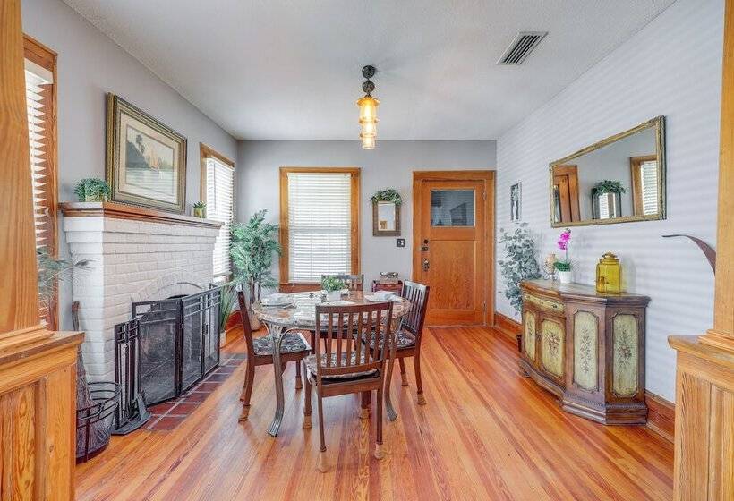 Beautiful Jacksonville Home: Walkable Location!