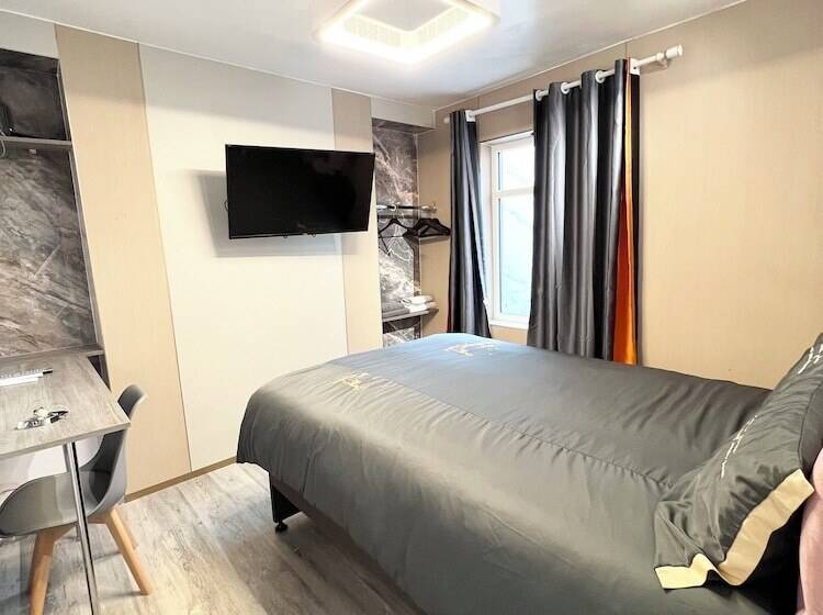 Aamiaismajoitus (B&B) Addison S Adorable Abode