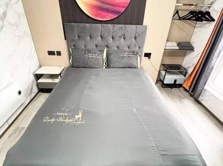 Aamiaismajoitus (B&B) Addison S Adorable Abode