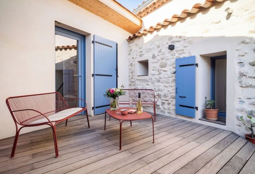 مبيت وإفطار La Barule