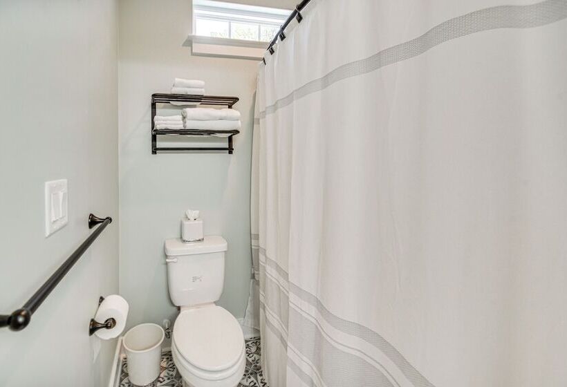 Cape Charles Home: Private Pier & Beach Front Deck