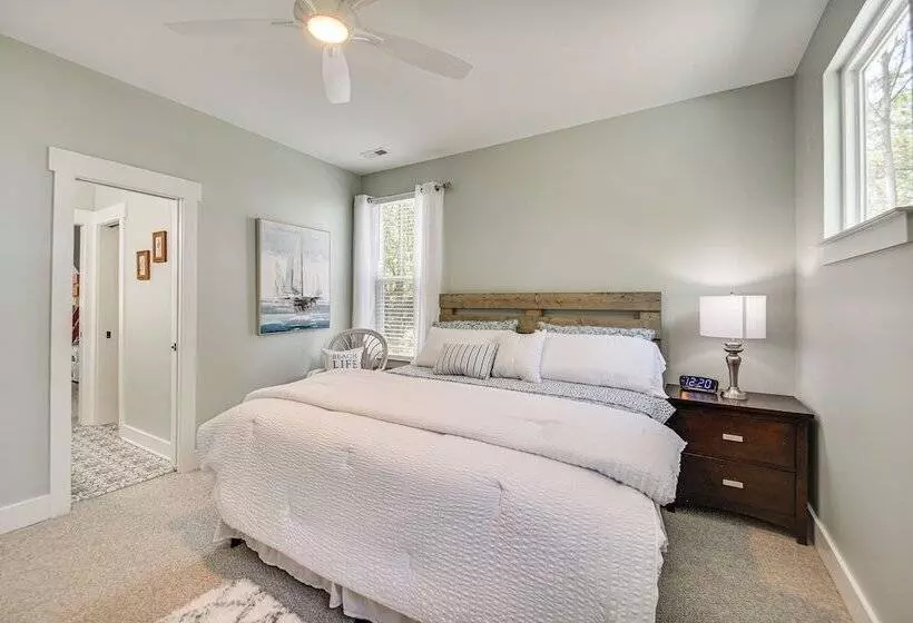 Cape Charles Home: Private Pier & Beach Front Deck