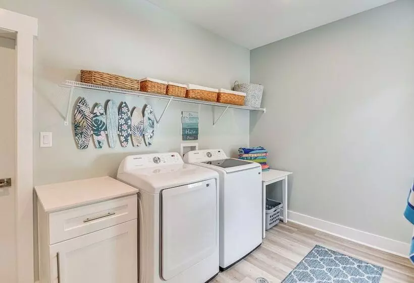 Cape Charles Home: Private Pier & Beach Front Deck