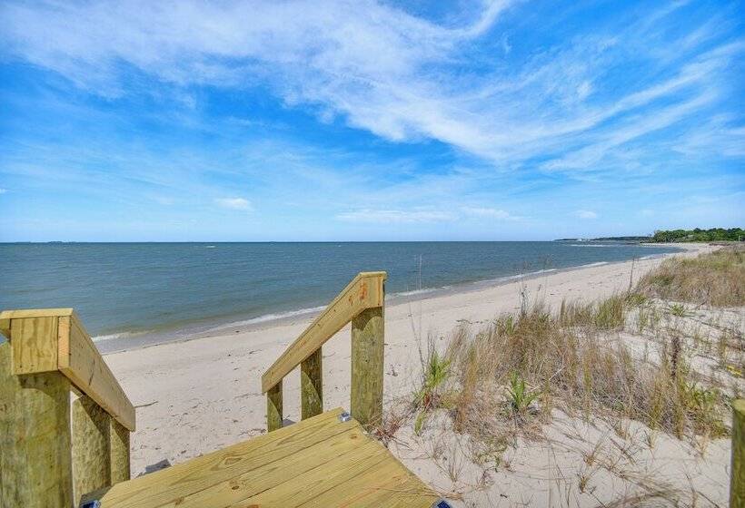 Cape Charles Home: Private Pier & Beach Front Deck