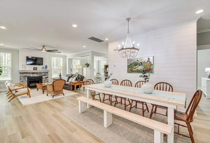 Cape Charles Home: Private Pier & Beach Front Deck