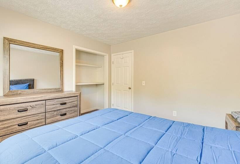 Douglasville Vacation Home ~ 16 Mi To Six Flags!