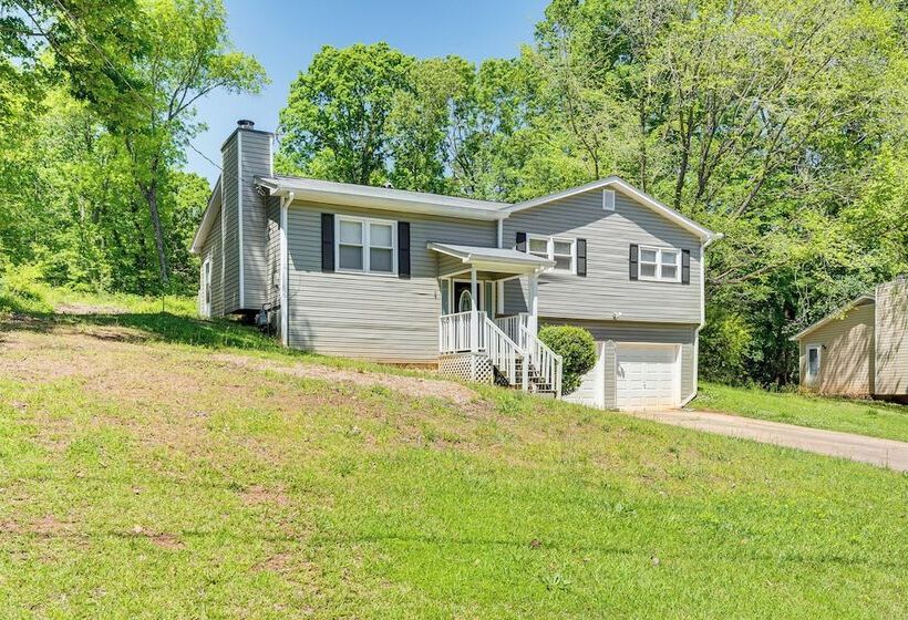 Douglasville Vacation Home ~ 16 Mi To Six Flags!