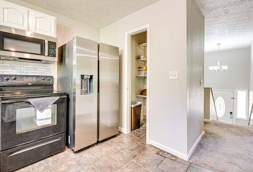 Douglasville Vacation Home ~ 16 Mi To Six Flags!