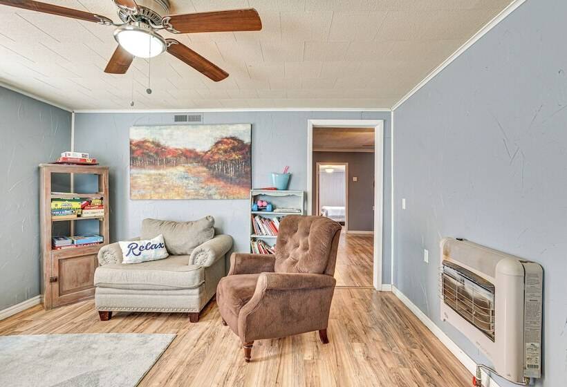 Cozy Oklahoma Family Home W/ Private Yard & Grill