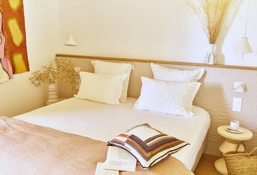 Отель Domaine De Panéry