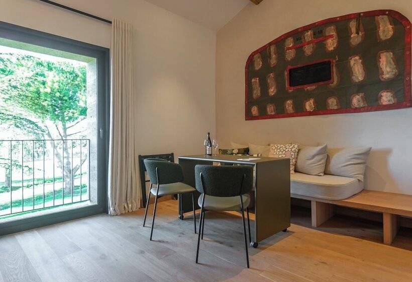 Отель Domaine De Panéry