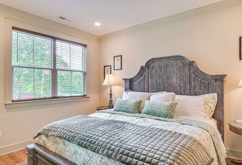 Idyllic Belmont Home < 1 Mi To Historic District!