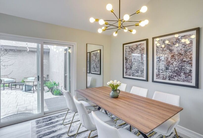 Idyllic Tustin Home W/ Private Patio & Grill