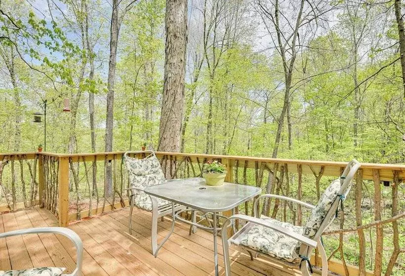 Inviting Des Arc Cabin W/ Fire Pit + Deck!