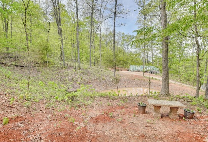Inviting Des Arc Cabin W/ Fire Pit + Deck!