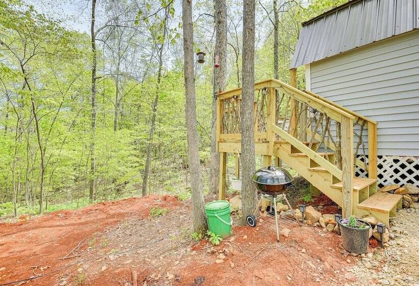Inviting Des Arc Cabin W/ Fire Pit + Deck!