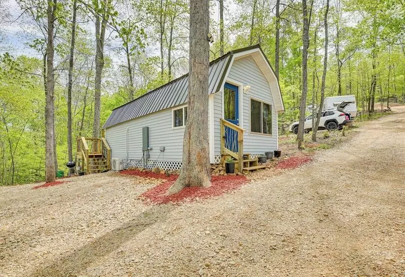 Inviting Des Arc Cabin W/ Fire Pit + Deck!