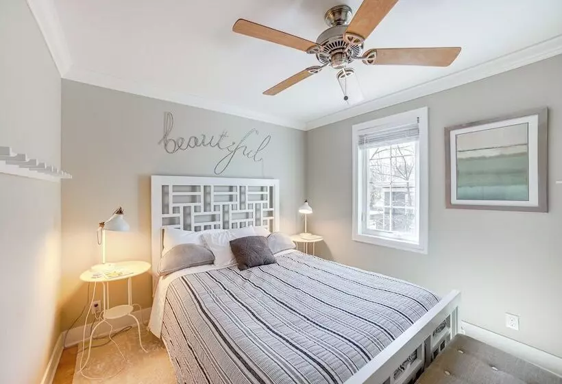 Downtown Douglas Home W/ Kayaks Near Oval Beach