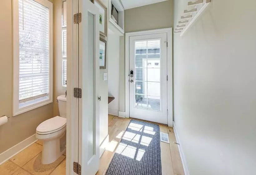 Downtown Douglas Home W/ Kayaks Near Oval Beach