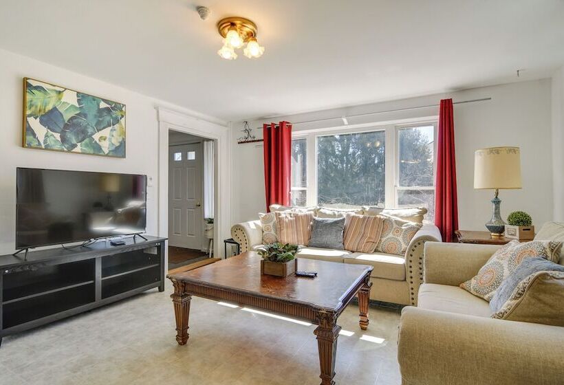 Lakefront Maine House ~ 4 Mi To Colby College