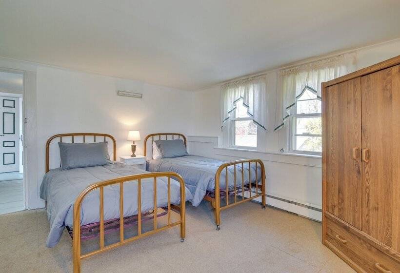 Lakefront Maine House ~ 4 Mi To Colby College