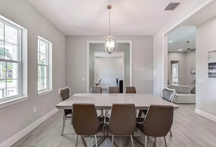 Marco Island Home W/ Pool & Hot Tub Near Beaches!