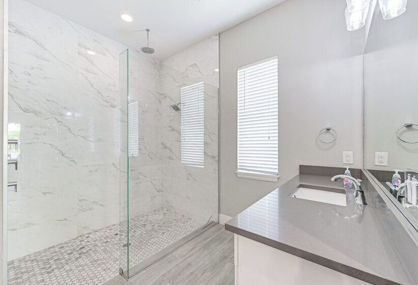 Marco Island Home W/ Pool & Hot Tub Near Beaches!