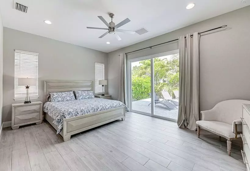 Marco Island Home W/ Pool & Hot Tub Near Beaches!