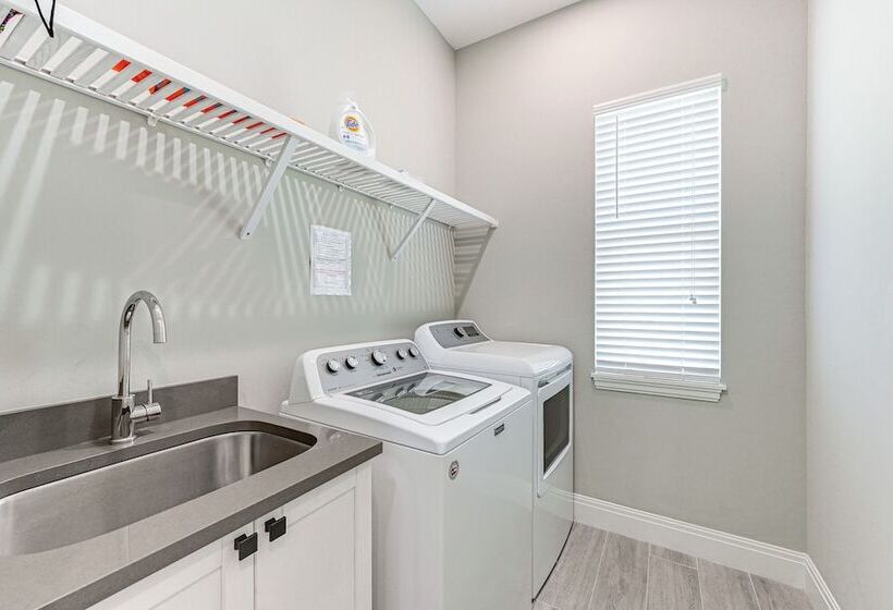 Marco Island Home W/ Pool & Hot Tub Near Beaches!