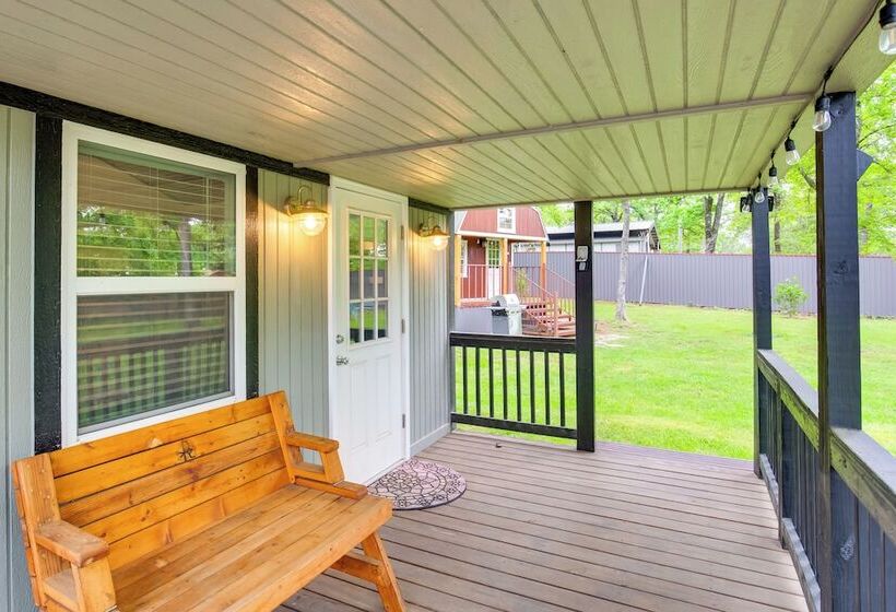 Mead Cabin: 2 Blocks To Willow Springs Marina