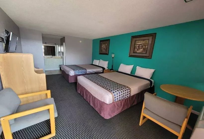 モーテル Lamplighter Inn By Oyo Independence