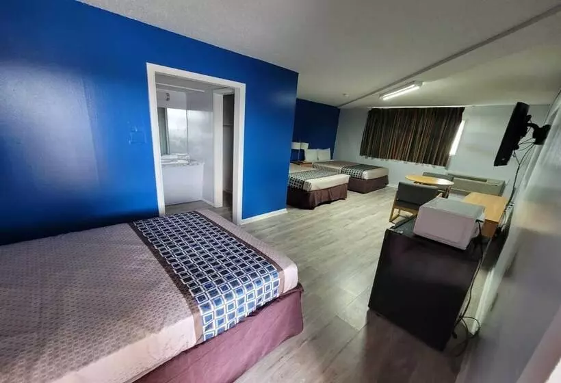 モーテル Lamplighter Inn By Oyo Independence