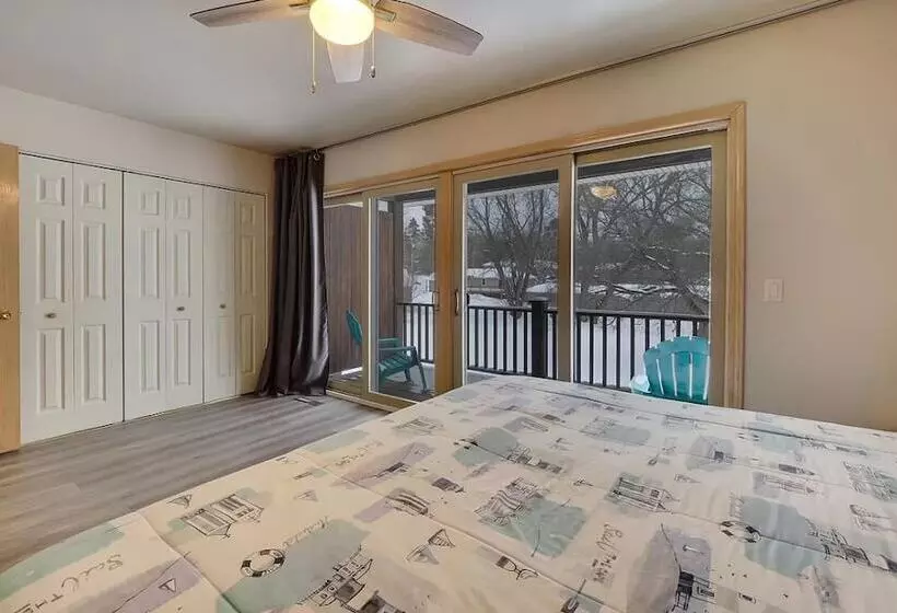 モーテル South Arm Retreats Combined 2br Lakeview