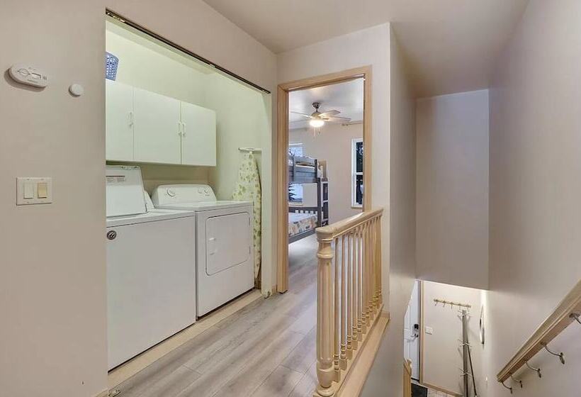 فندق على الطريق South Arm Retreats Combined 2br Lakeview