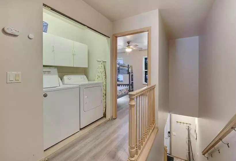 モーテル South Arm Retreats Combined 2br Lakeview
