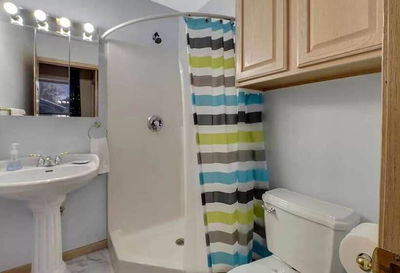 فندق على الطريق South Arm Retreats Combined 2br Lakeview