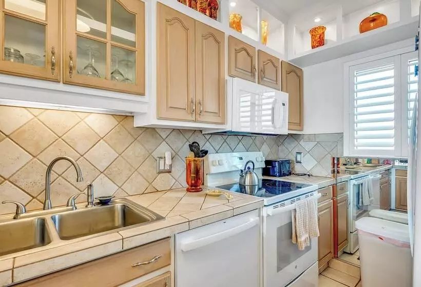 Ocean S Muse Beachfront Condo