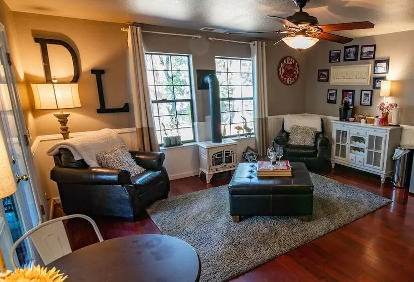 Majatalo Drakeslanding Inn