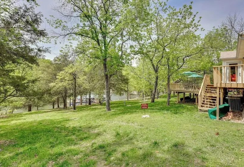 Pet Friendly Branson Gem: Walk To Table Rock Lake