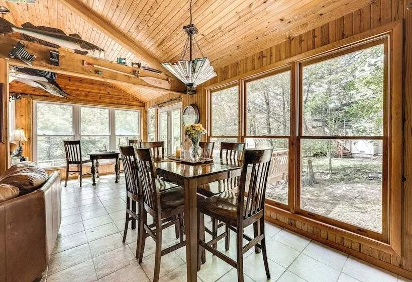Pet Friendly Branson Gem: Walk To Table Rock Lake