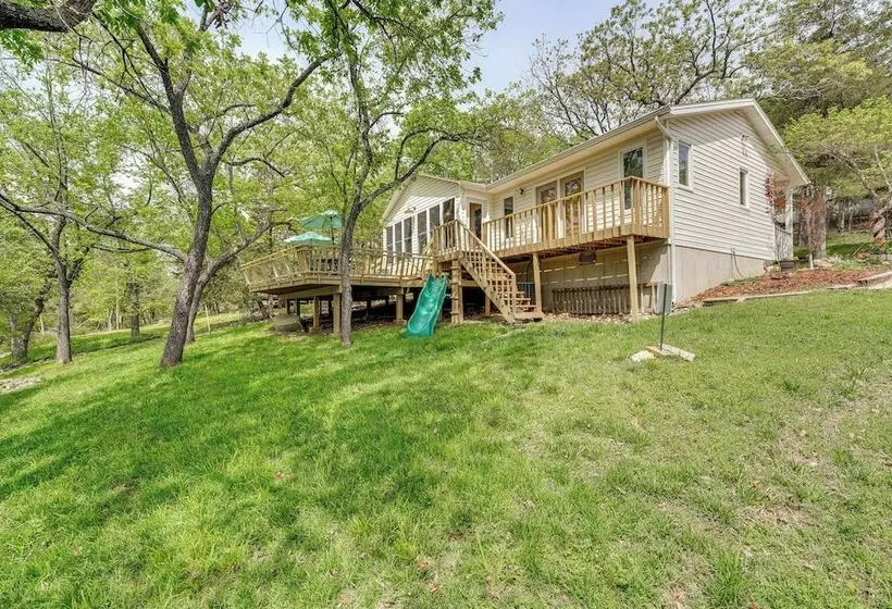 Pet Friendly Branson Gem: Walk To Table Rock Lake