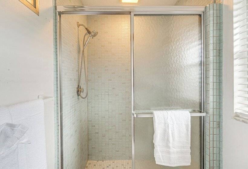 Port Charlotte Retreat W/ Lanai + Private Pool!