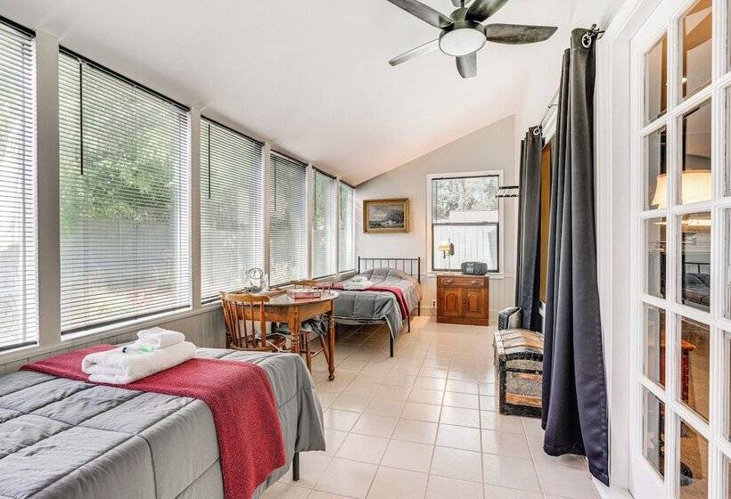 Redmond Home W/ Deck & Patio: 17 Mi To Seattle