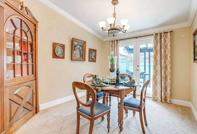 Redmond Home W/ Deck & Patio: 17 Mi To Seattle