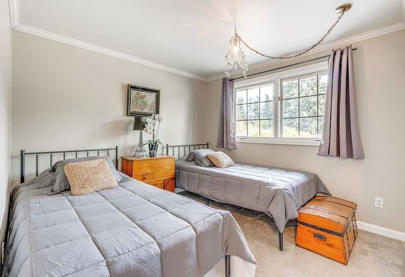 Redmond Home W/ Deck & Patio: 17 Mi To Seattle