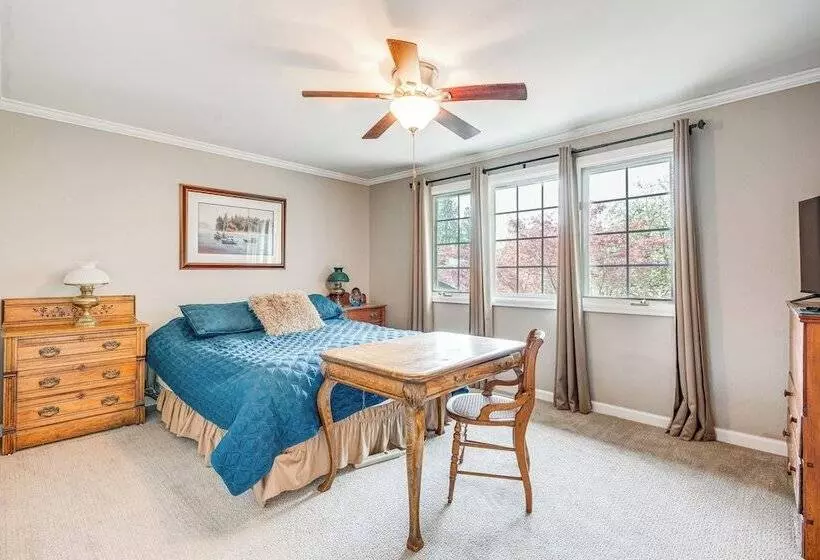Redmond Home W/ Deck & Patio: 17 Mi To Seattle