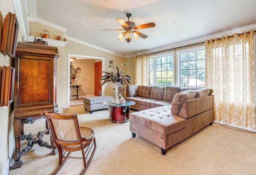 Redmond Home W/ Deck & Patio: 17 Mi To Seattle