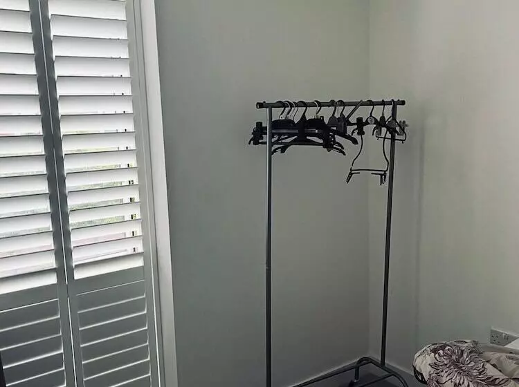 Residenssi Immaculate 4 Bed House In Chelmsford