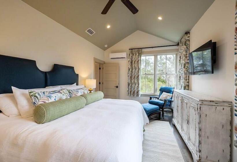 The Sandpiper Resort