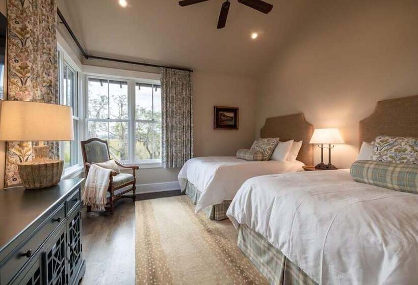 The Sandpiper Resort